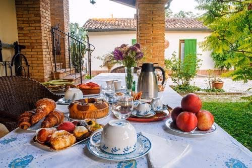 Colazione fatta in casa a La Casa di Pilar, B&B a Cotignola